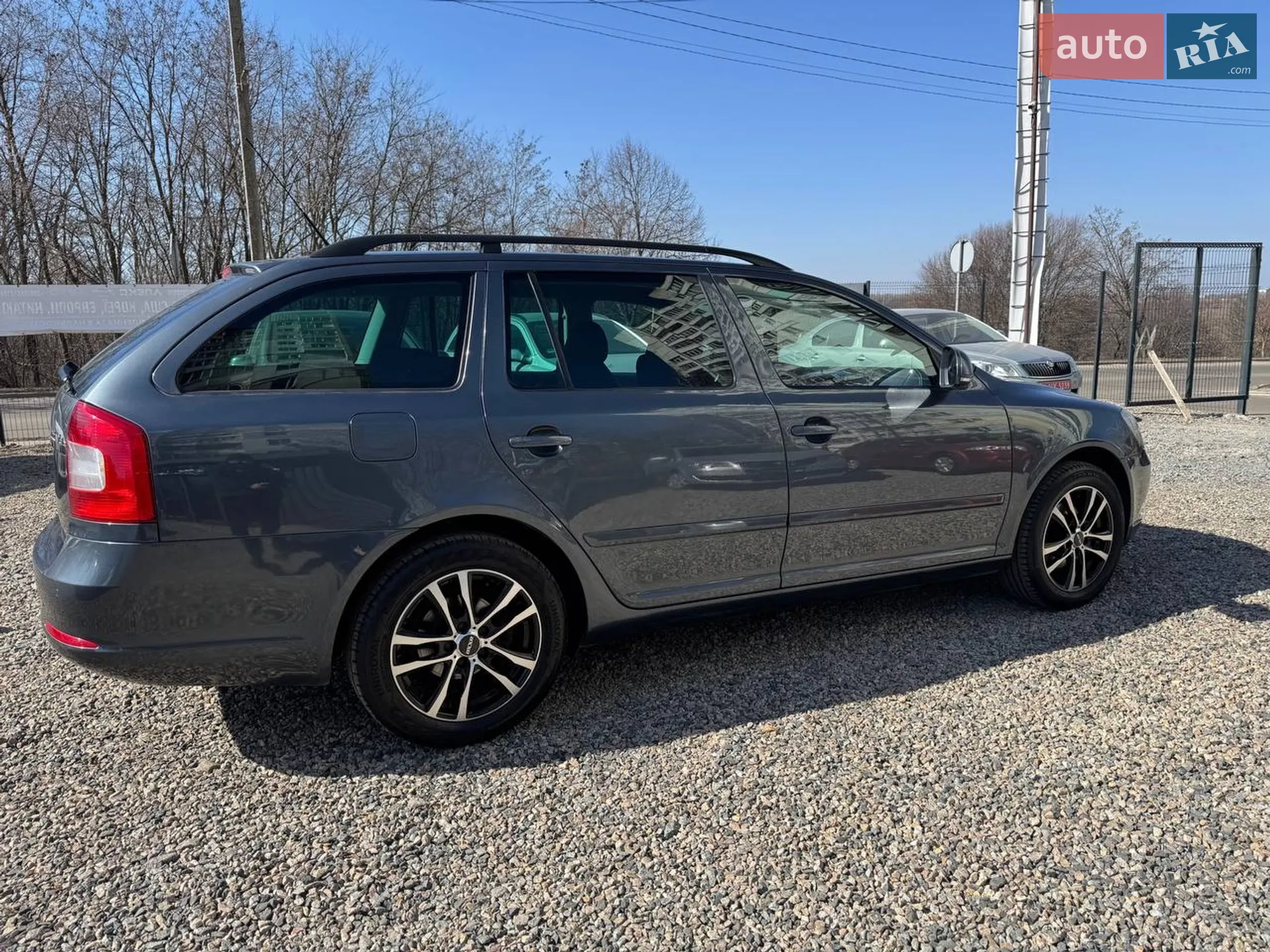 2010 Skoda Octavia - мініатюра 25