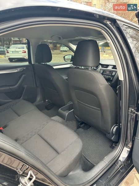 Лифтбек Skoda Octavia 2017 в Кривом Роге