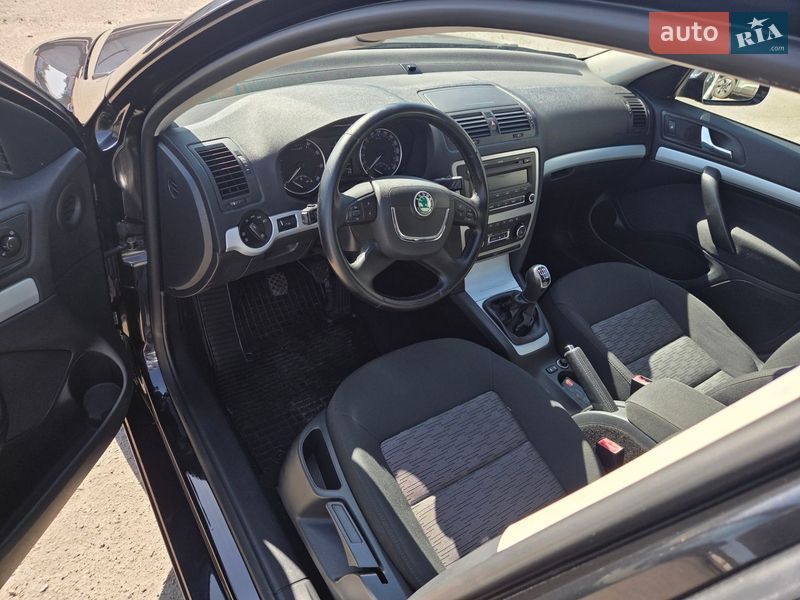 Универсал Skoda Octavia 2010 в Полтаве