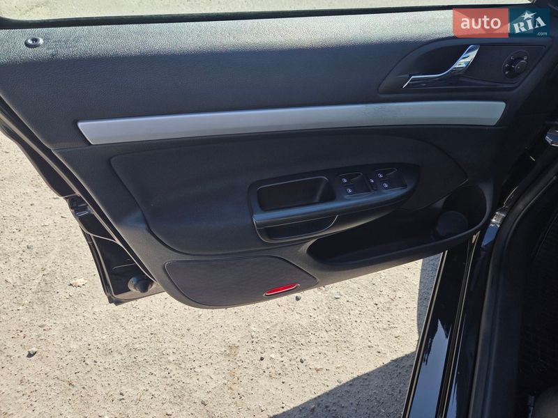 Универсал Skoda Octavia 2010 в Полтаве