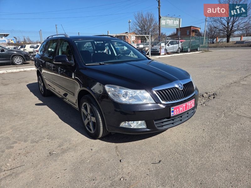 Универсал Skoda Octavia 2010 в Полтаве