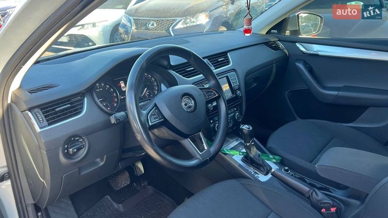 Лифтбек Skoda Octavia 2015 в Полтаве