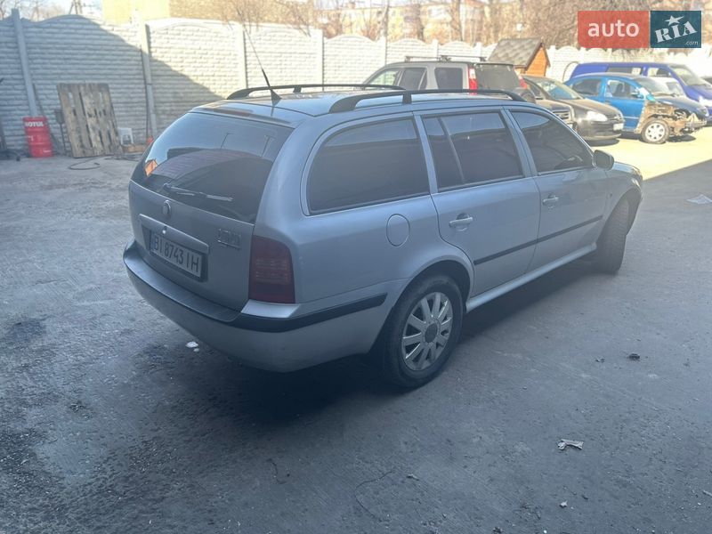 Универсал Skoda Octavia 2009 в Полтаве