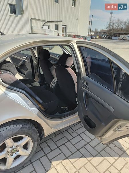 Ліфтбек Skoda Octavia 2005 в Львові