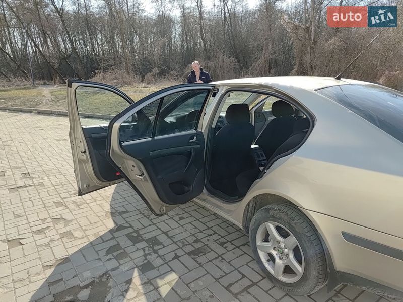Ліфтбек Skoda Octavia 2005 в Львові