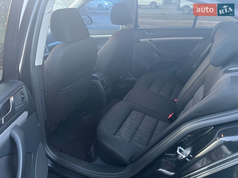 Лифтбек Skoda Octavia 2011 в Житомире