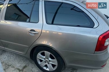 Универсал Skoda Octavia 2012 в Ужгороде