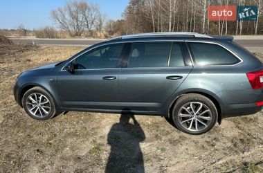 Универсал Skoda Octavia 2015 в Ровно