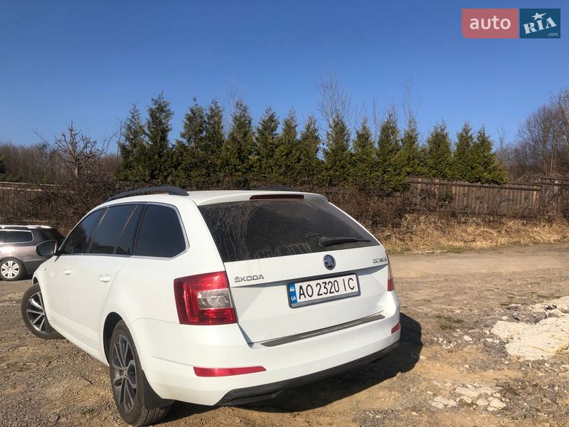 Универсал Skoda Octavia 2015 в Ужгороде