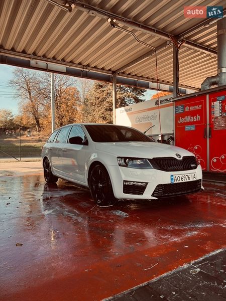 Универсал Skoda Octavia 2015 в Ужгороде