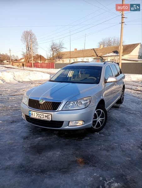Универсал Skoda Octavia 2009 в Талалаевке