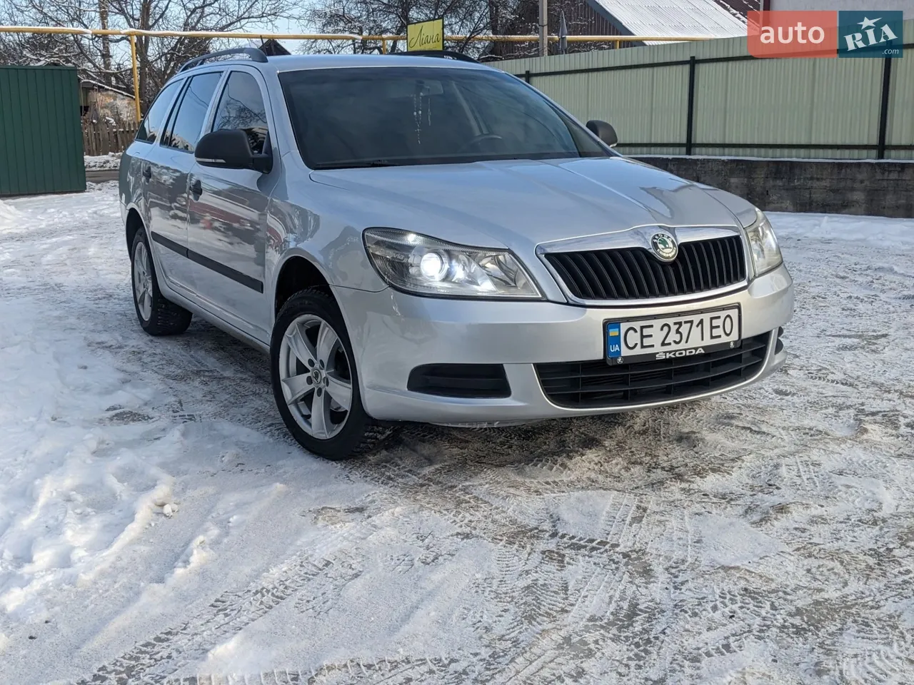 2010 Skoda Octavia - мініатюра 8