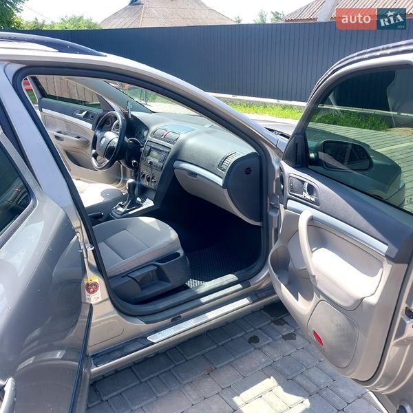 Универсал Skoda Octavia 2008 в Ольшанке