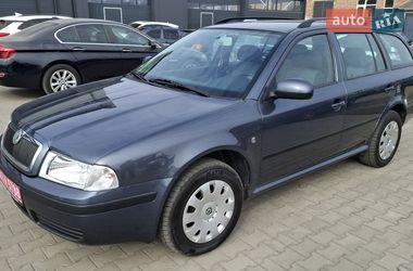 Універсал Skoda Octavia 2010 в Чернігові