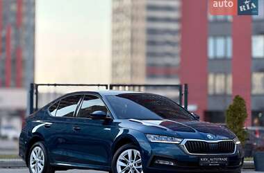 Лифтбек Skoda Octavia 2023 в Киеве