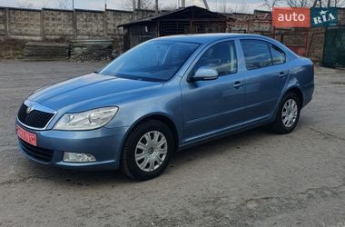 Лифтбек Skoda Octavia 2009 в Ровно
