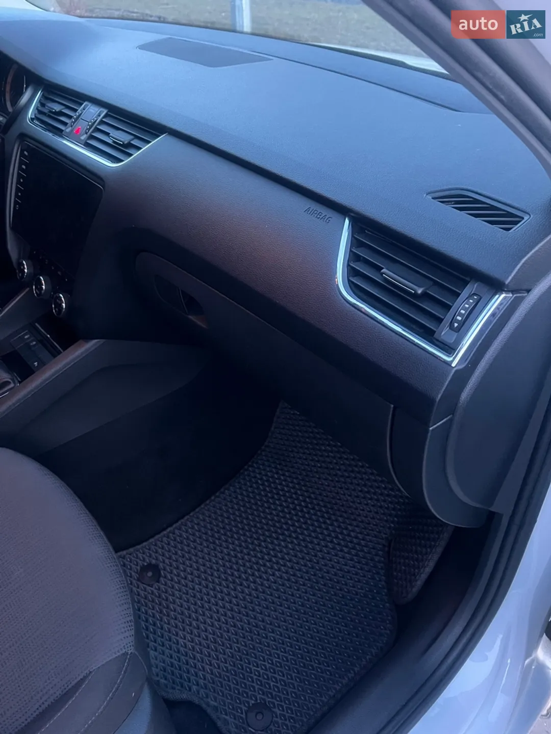 2017 Skoda Octavia - мініатюра 35