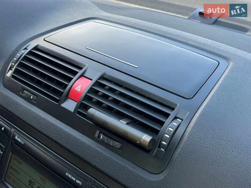 Универсал Skoda Octavia 2007 в Дубно