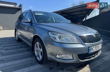 Универсал Skoda Octavia 2013 в Городке