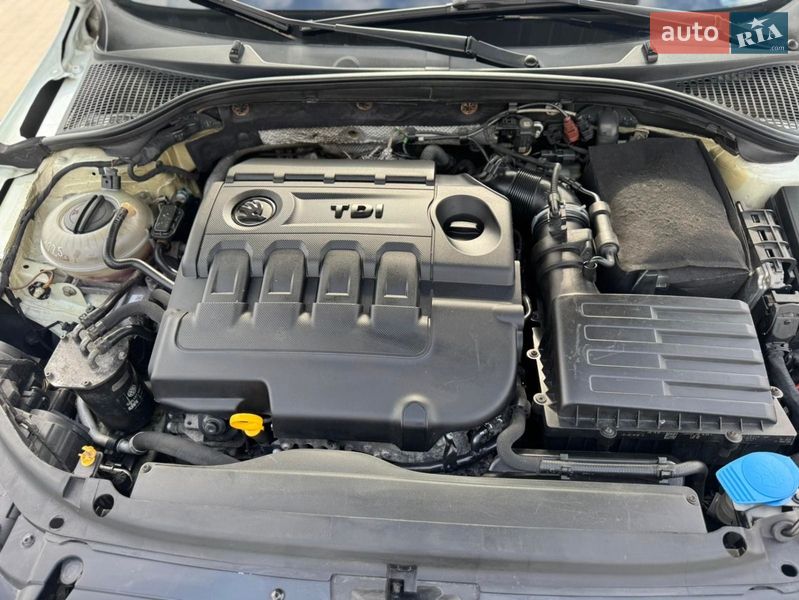 Универсал Skoda Octavia 2015 в Ужгороде