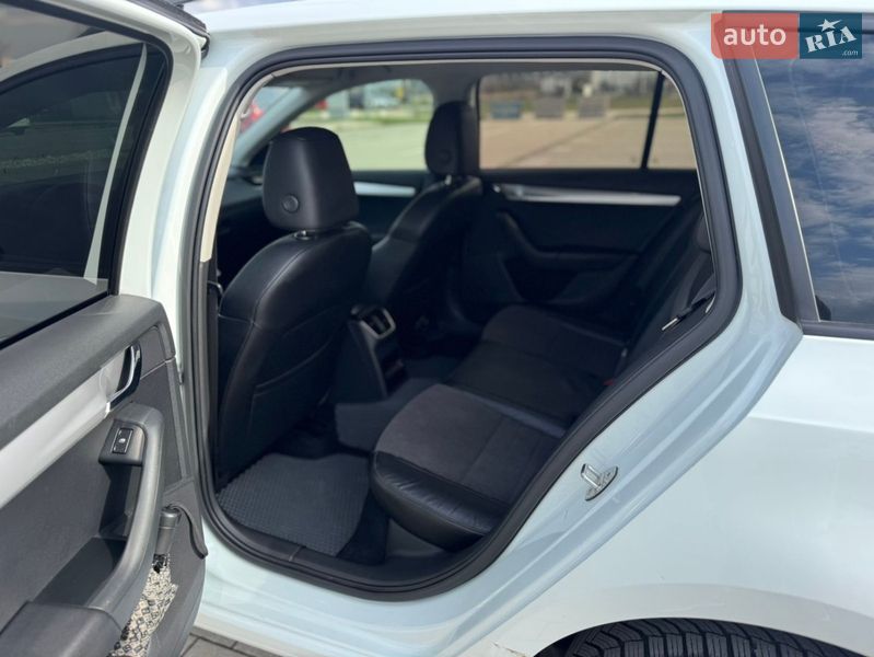 Универсал Skoda Octavia 2015 в Ужгороде