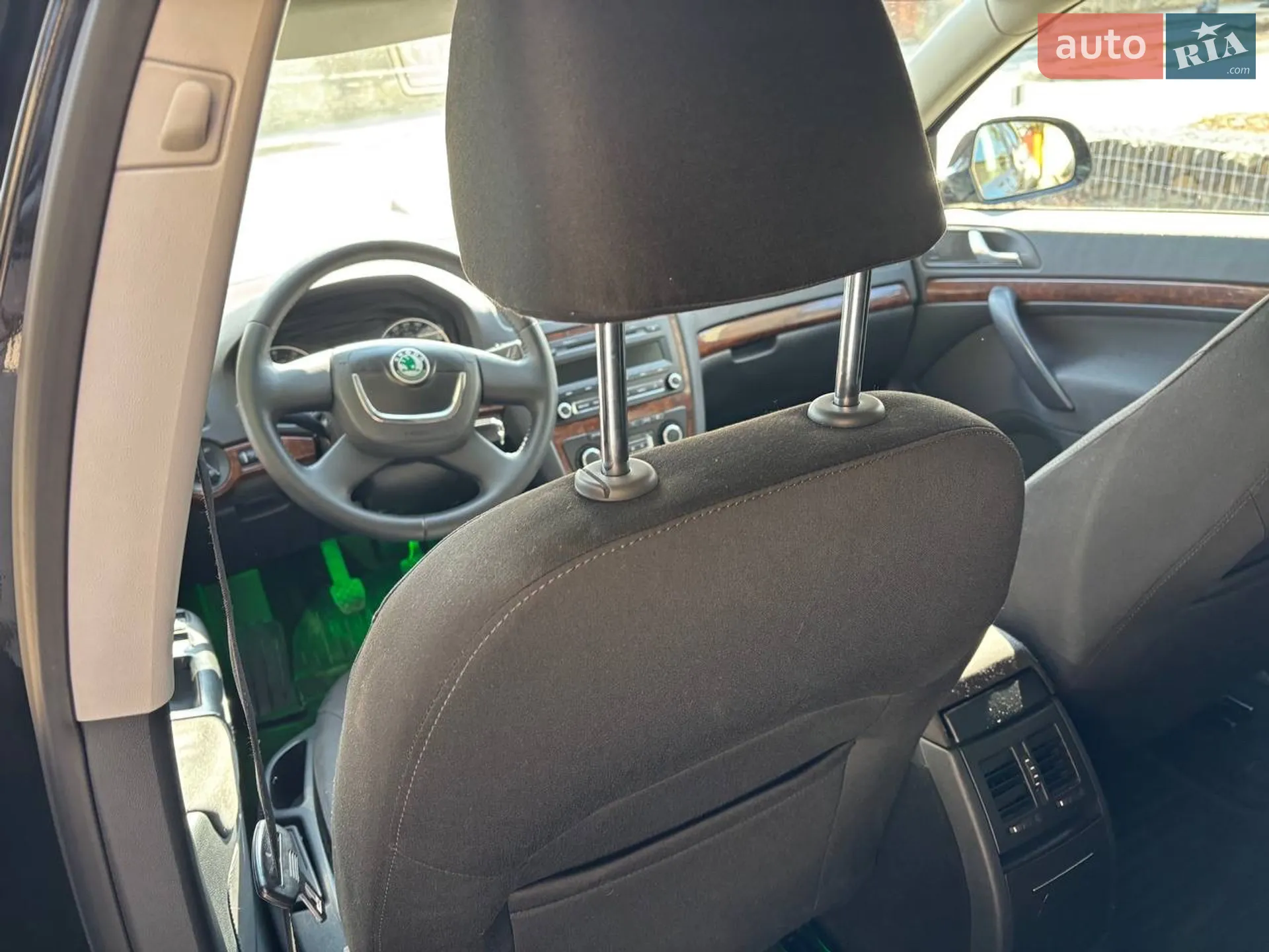 2011 Skoda Octavia - мініатюра 9