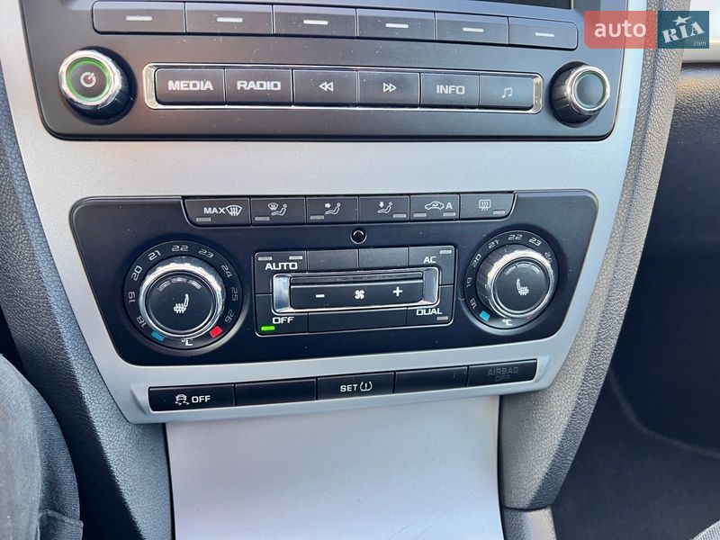Универсал Skoda Octavia 2011 в Ромнах фото 13 Универсал Skoda Octavia 2011 в Ромнах