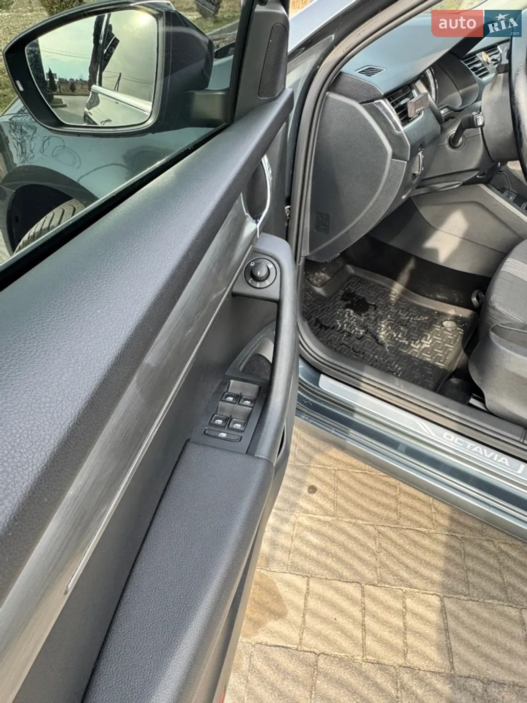 2017 Skoda Octavia - мініатюра 12