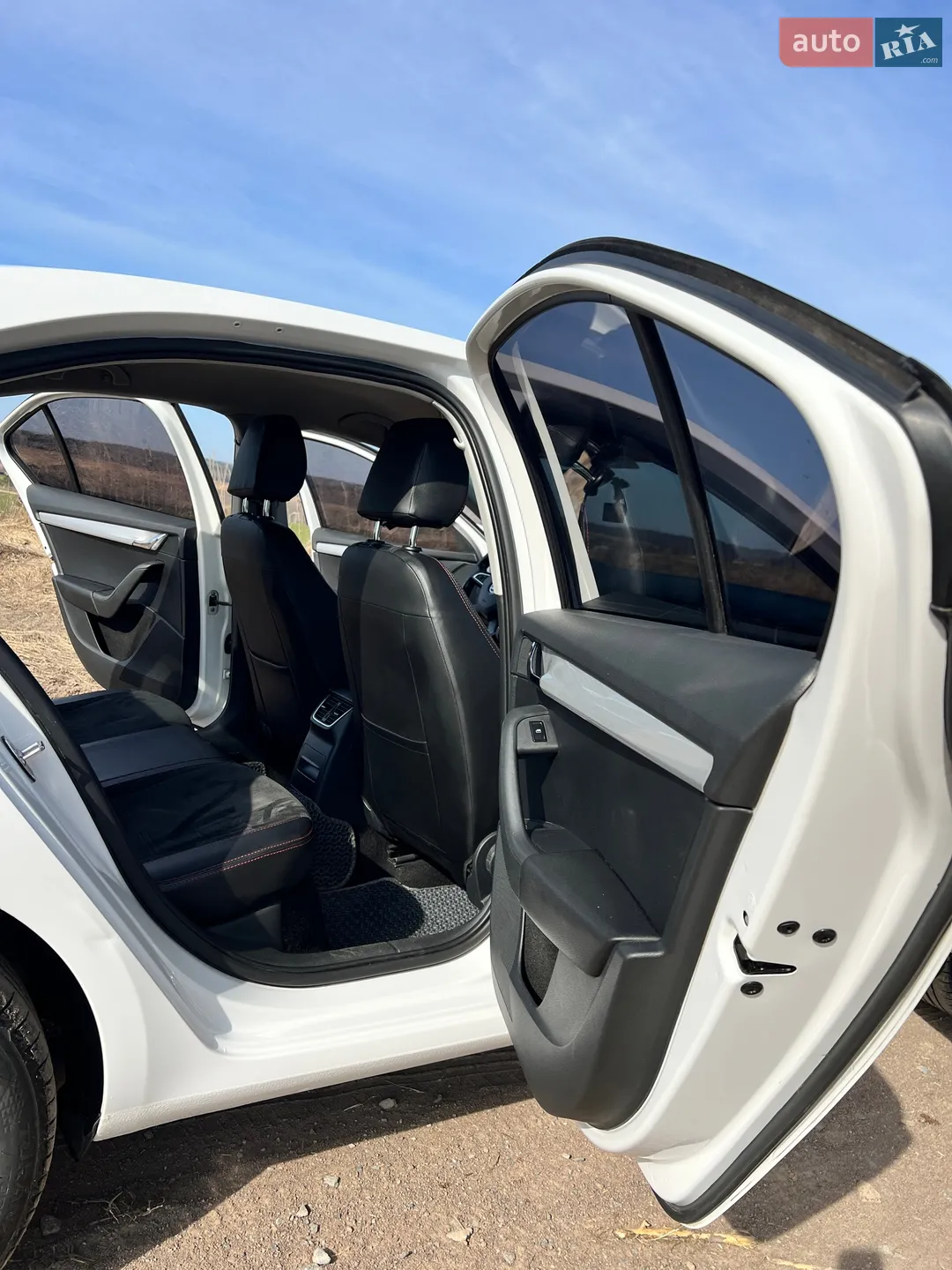 2013 Skoda Octavia - мініатюра 13