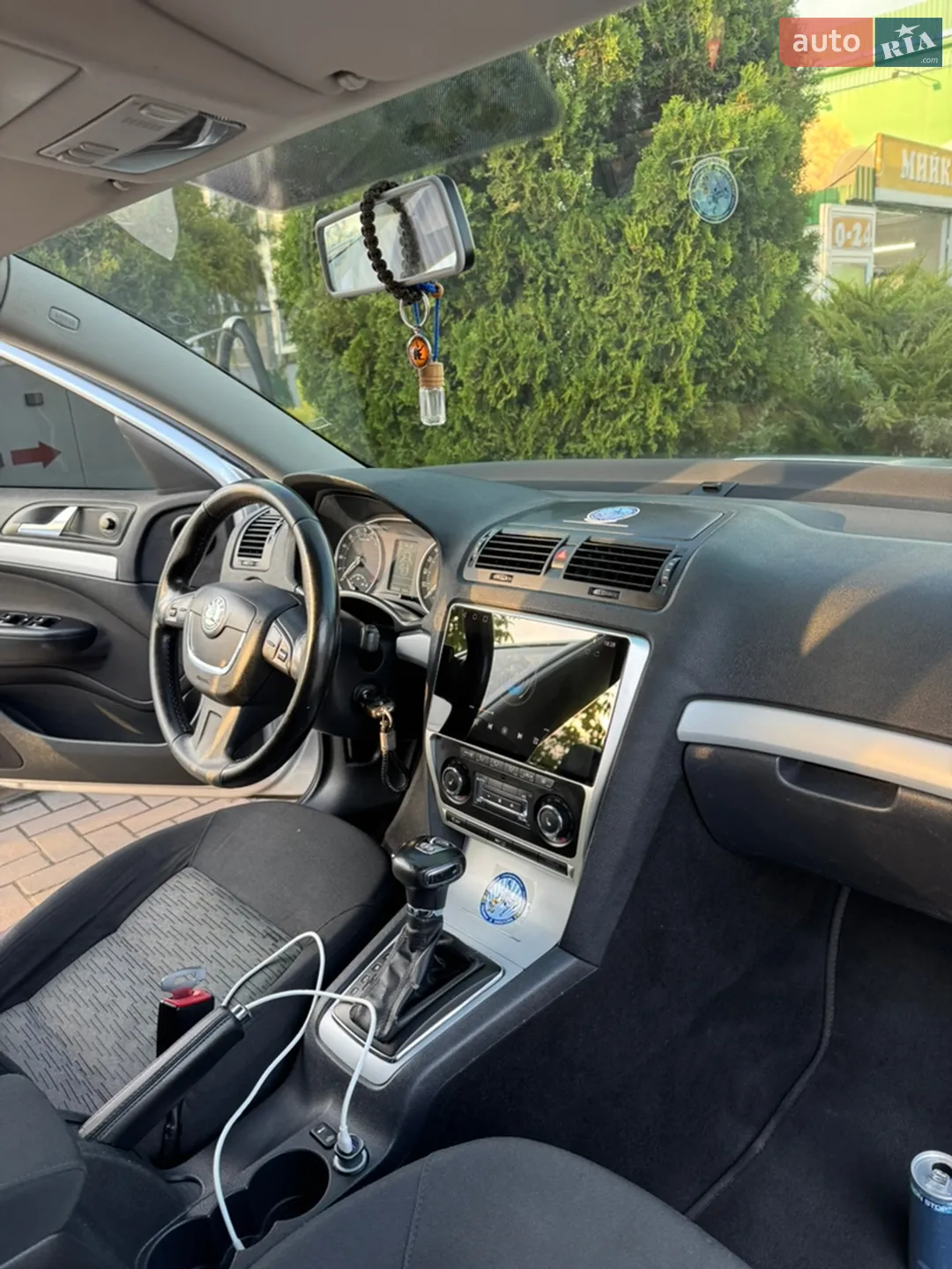 2010 Skoda Octavia - мініатюра 10