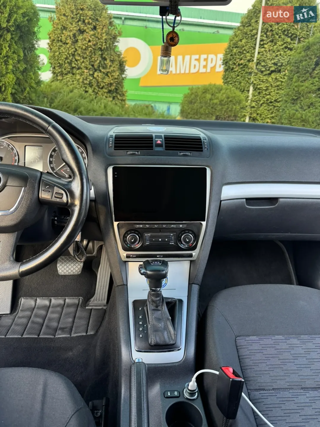2010 Skoda Octavia - мініатюра 20
