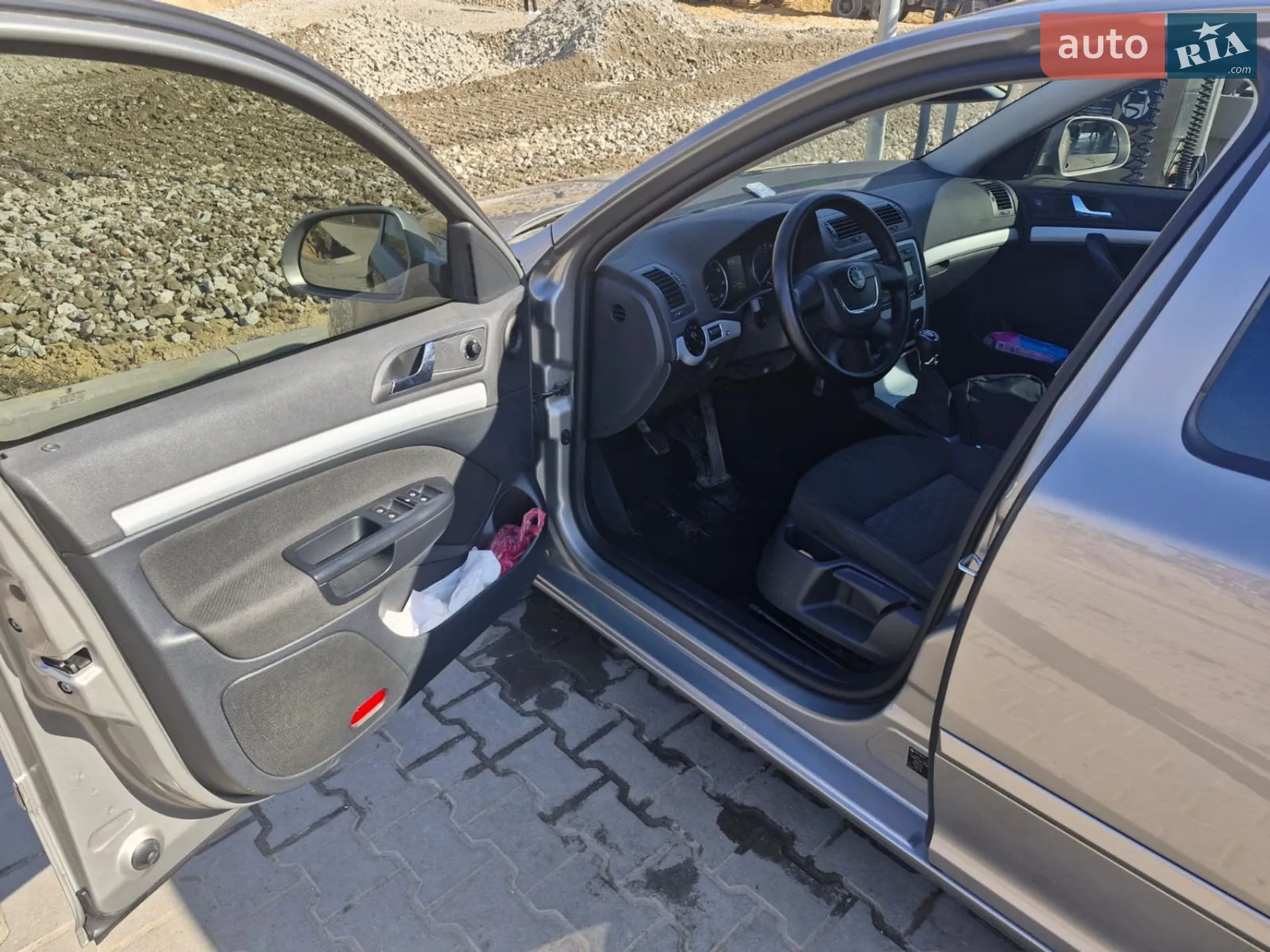 2011 Skoda Octavia - мініатюра 10