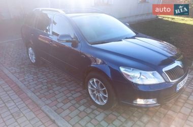 Універсал Skoda Octavia 2011 в Бережанах