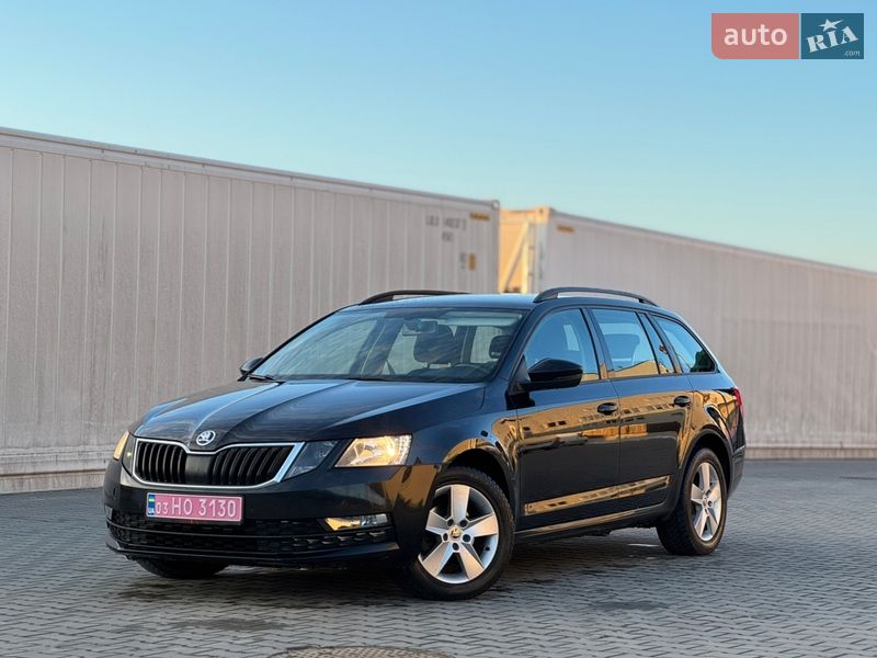 Универсал Skoda Octavia 2019 в Луцке фото 2 Универсал Skoda Octavia 2019 в Луцке
