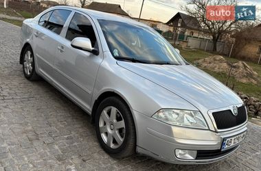 Лифтбек Skoda Octavia 2012 в Тростянце