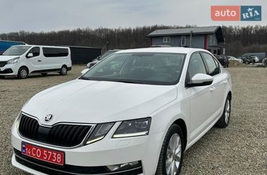 Лифтбек Skoda Octavia 2017 в Калуше