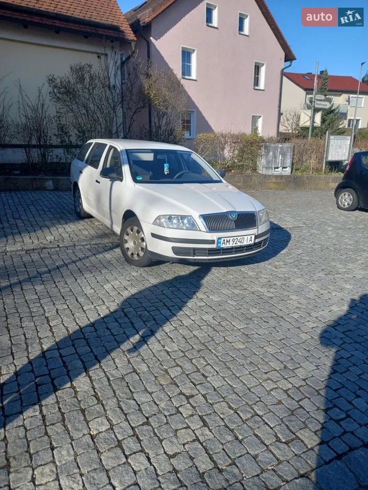 2011 Skoda Octavia - мініатюра 18