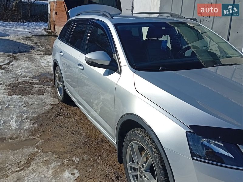 Универсал Skoda Octavia 2018 в Бориславе