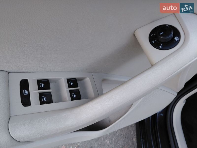 Универсал Skoda Octavia 2013 в Киеве фото 17 Универсал Skoda Octavia 2013 в Киеве