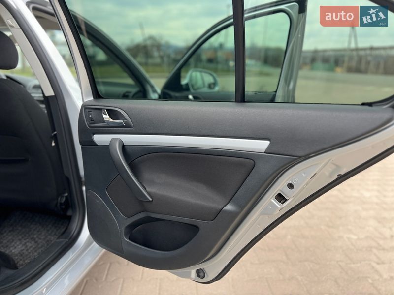 Ліфтбек Skoda Octavia 2009 в Косові