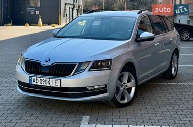 Универсал Skoda Octavia 2017 в Ужгороде