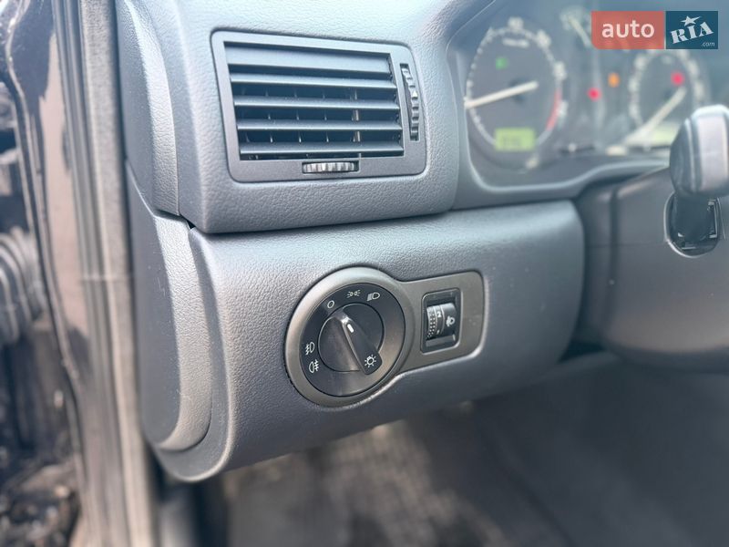 Лифтбек Skoda Octavia 2009 в Ровно