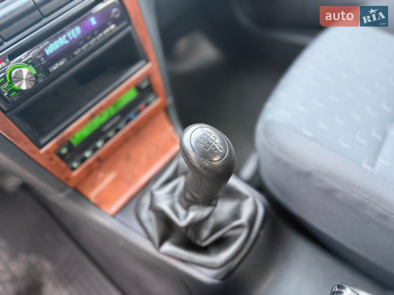 Лифтбек Skoda Octavia 2009 в Ровно