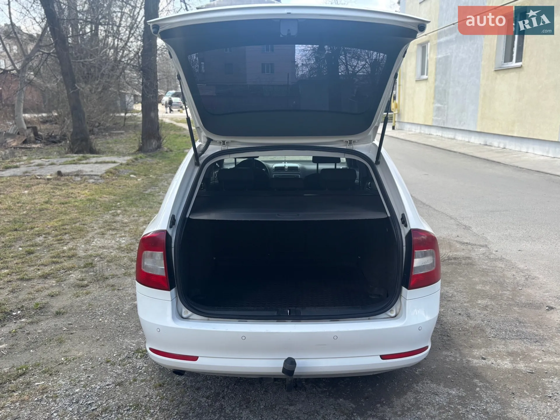 2011 Skoda Octavia - мініатюра 10