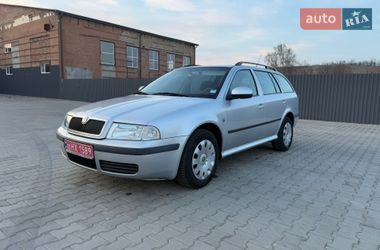 Універсал Skoda Octavia 2010 в Нововолинську