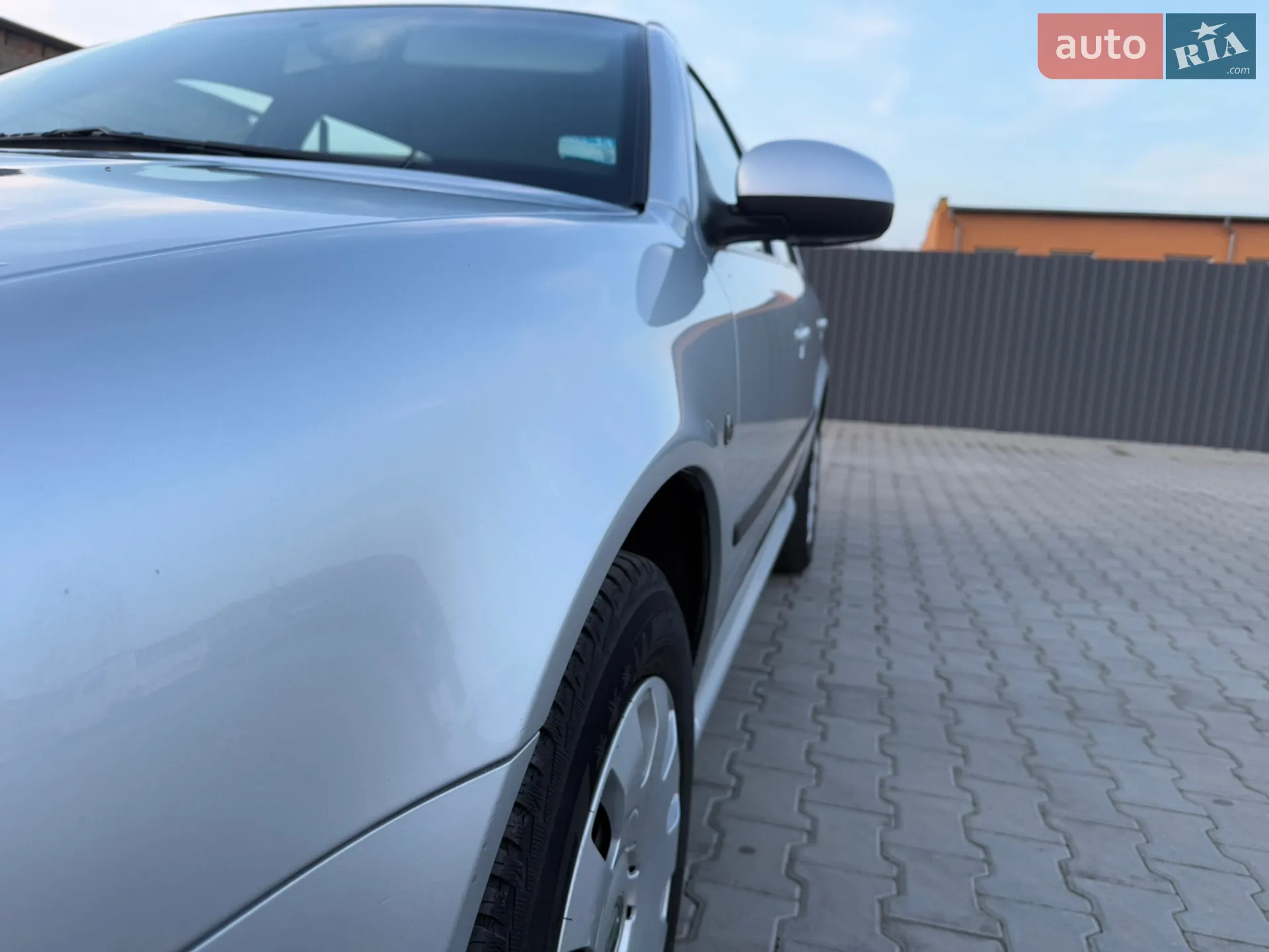 2010 Skoda Octavia - мініатюра 13