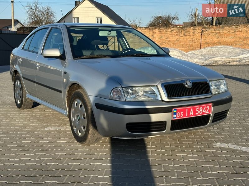 Лифтбек Skoda Octavia 2002 в Дубно фото 2 Лифтбек Skoda Octavia 2002 в Дубно