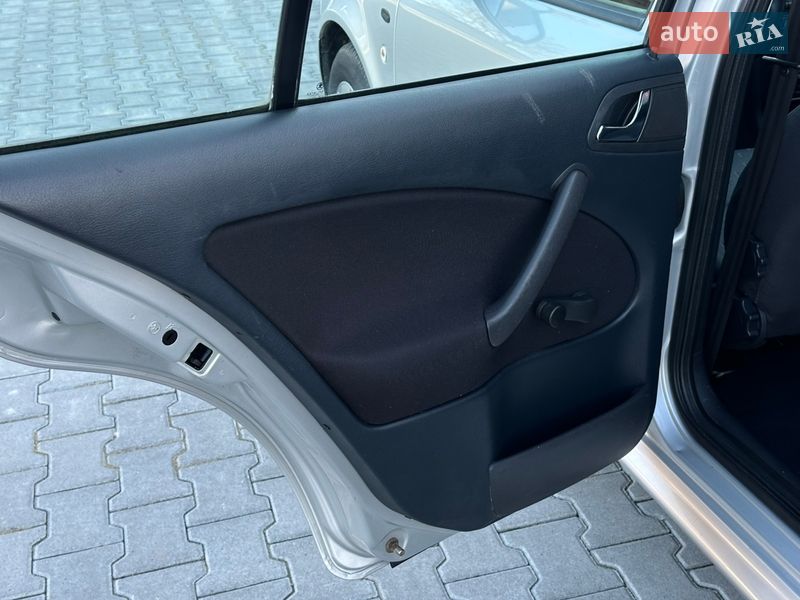 Лифтбек Skoda Octavia 2002 в Дубно фото 47 Лифтбек Skoda Octavia 2002 в Дубно