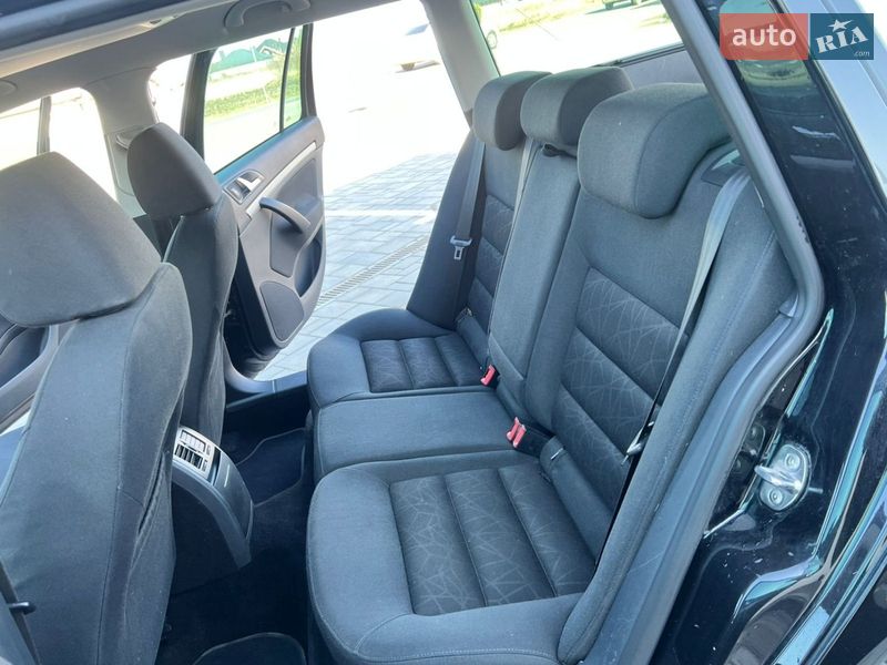 Универсал Skoda Octavia 2012 в Львове