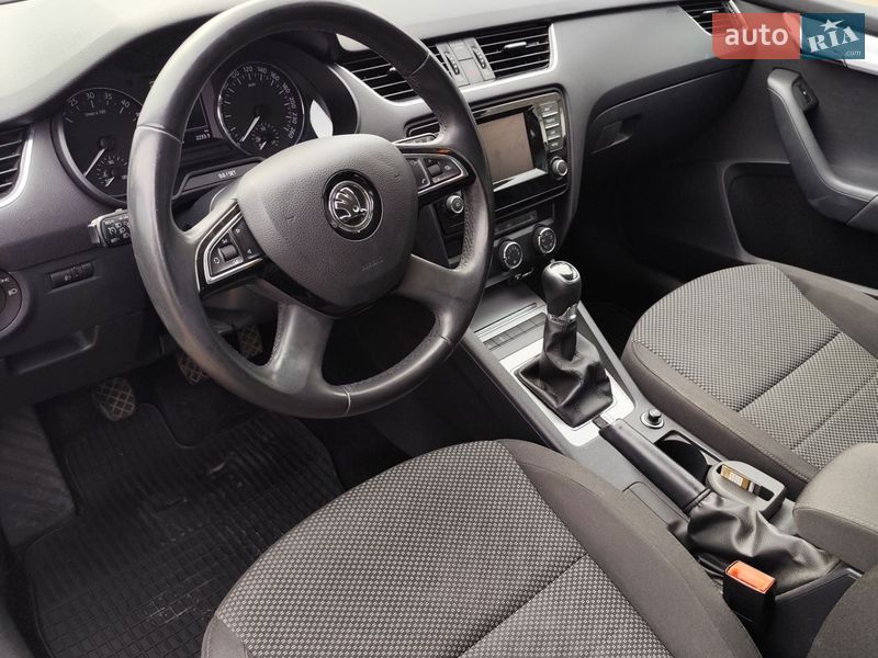 Универсал Skoda Octavia 2014 в Чернигове